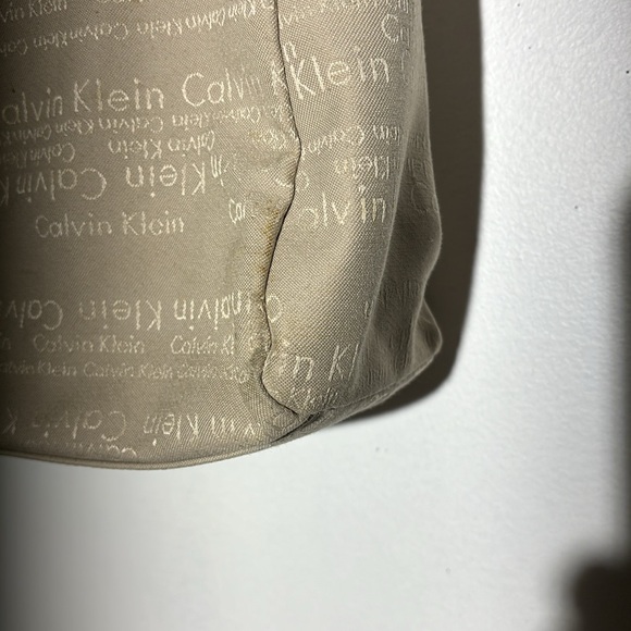 Calvin Klein tote - Picture 6 of 9